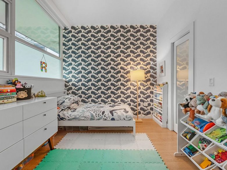 305 123 W 1st Avenue