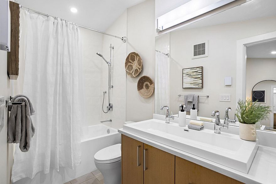 3187 Prince Edward Street