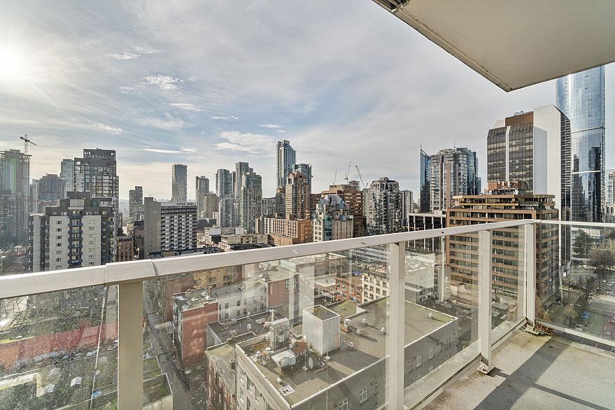 2007 999 Seymour Street