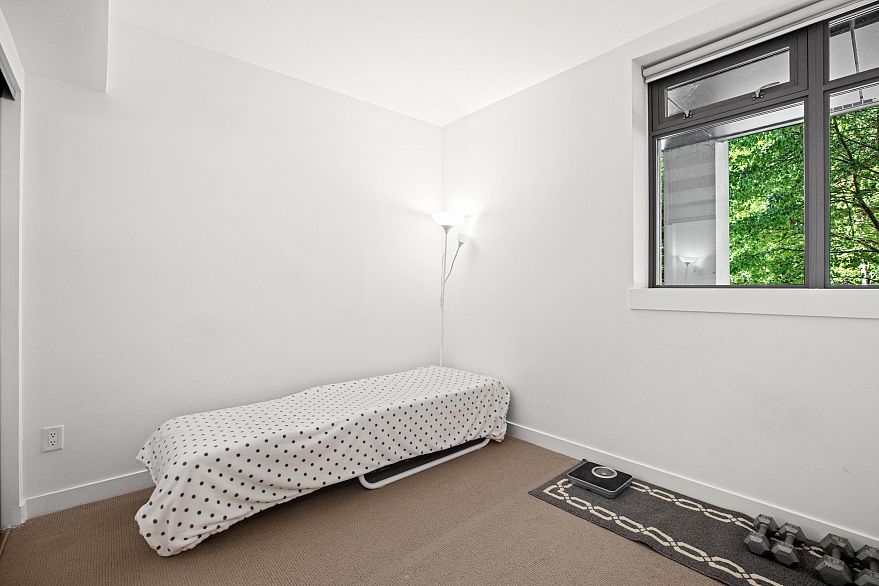 205 5782 Berton Avenue