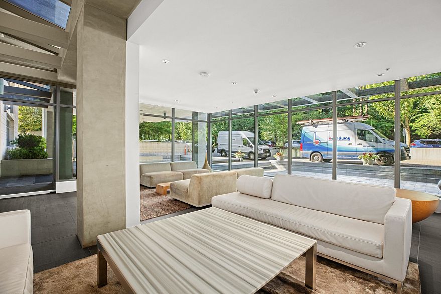 205 5782 Berton Avenue