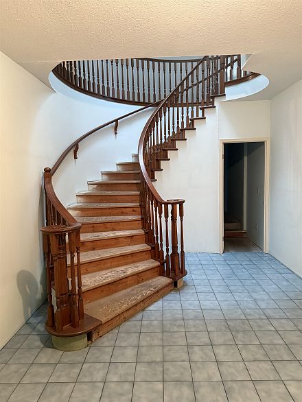 5652 Lancaster Street