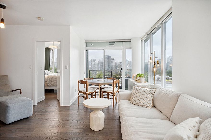 707 288 W 1st Avenue