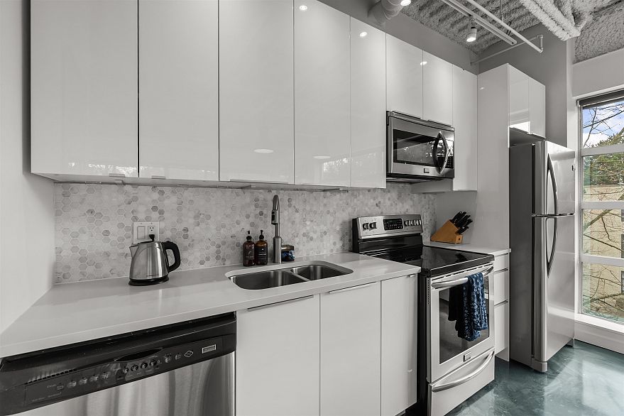 431 350 E 2nd Avenue