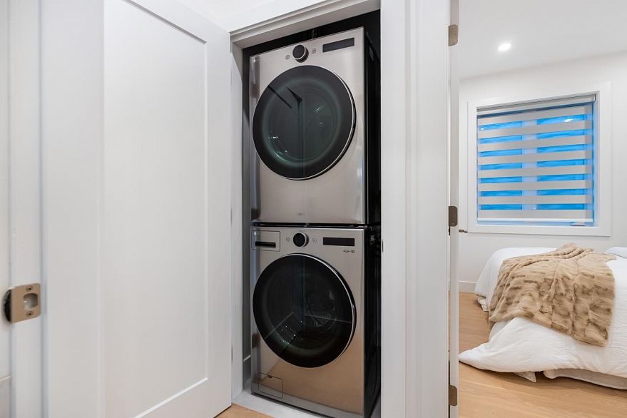 1 5355 Inverness Street