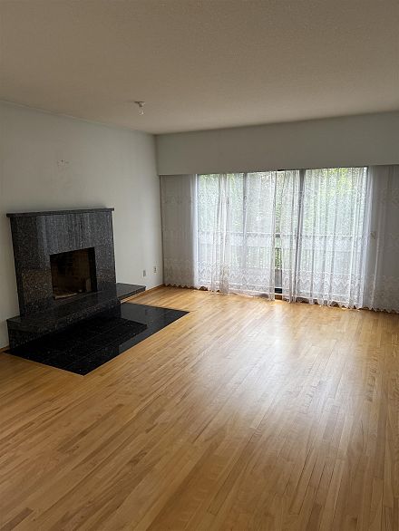 5652 Lancaster Street