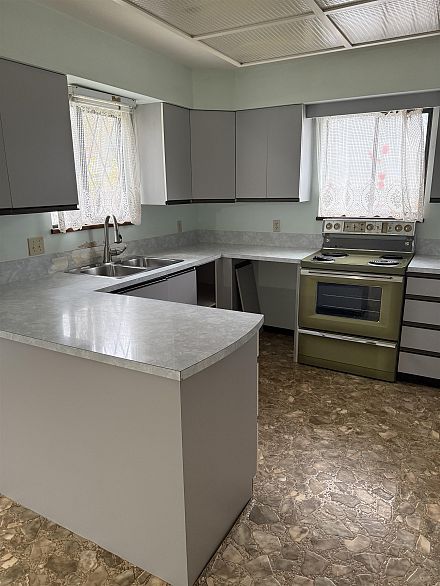 5652 Lancaster Street