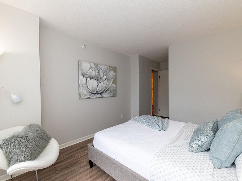 10A 199 Drake Street