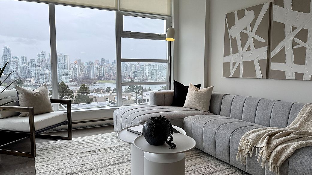 604 2550 Spruce Street