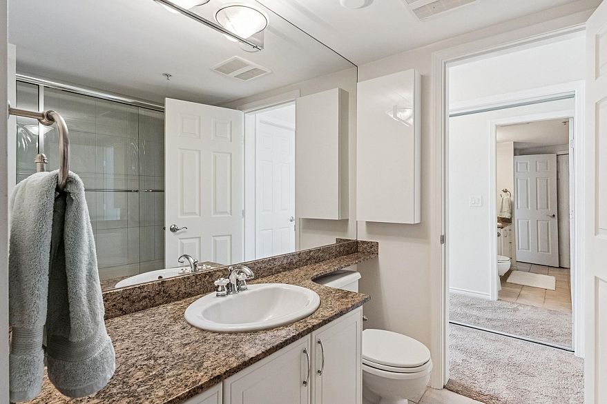 102 3028 W 41st Avenue