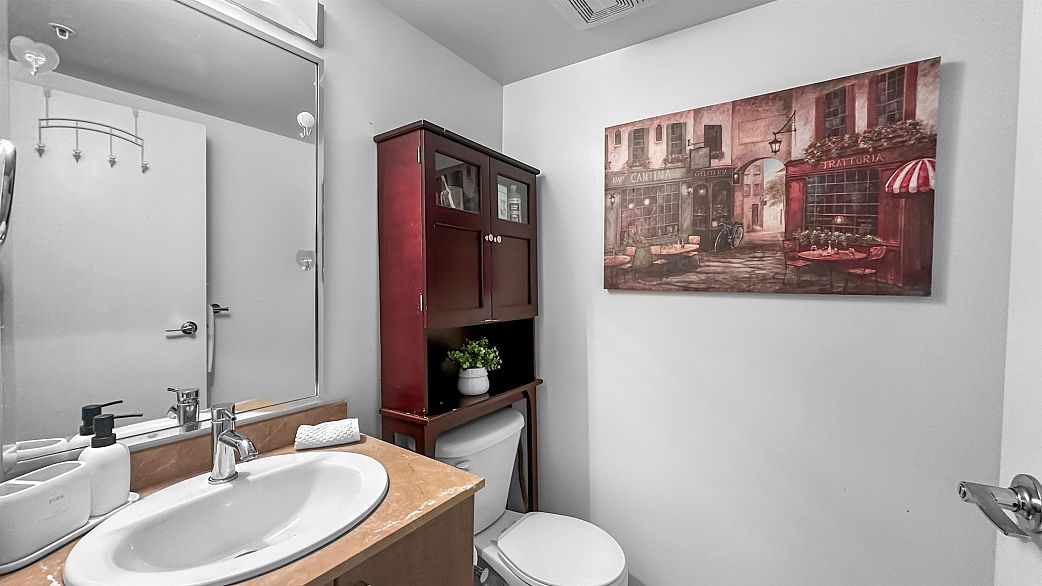 616 610 Granville Street