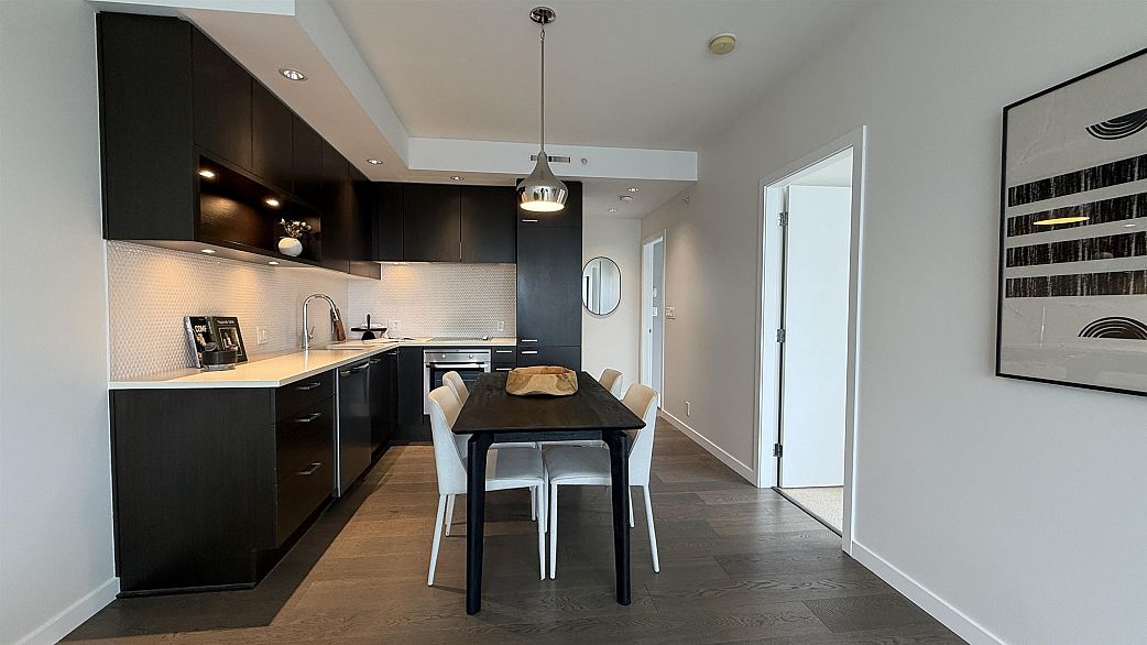 604 2550 Spruce Street