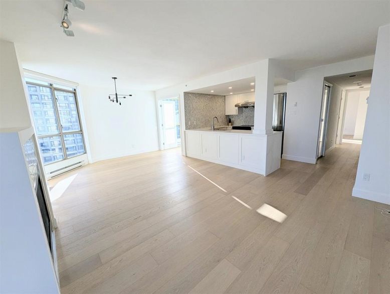 1903 867 Hamilton Street