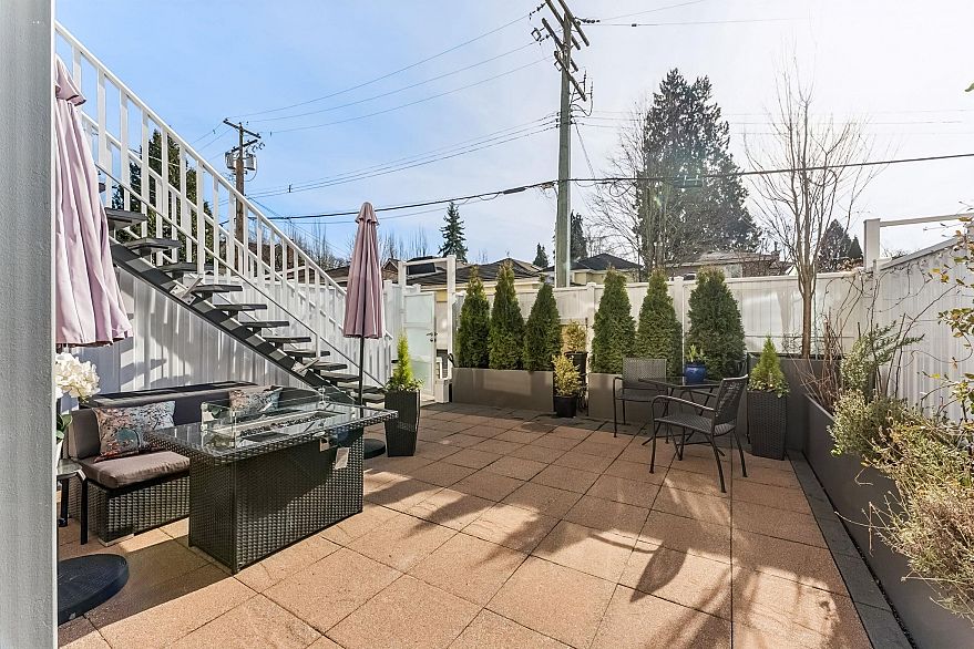 102 3028 W 41st Avenue