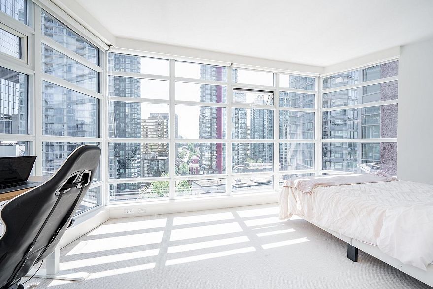 1904 1205 W Hastings Street