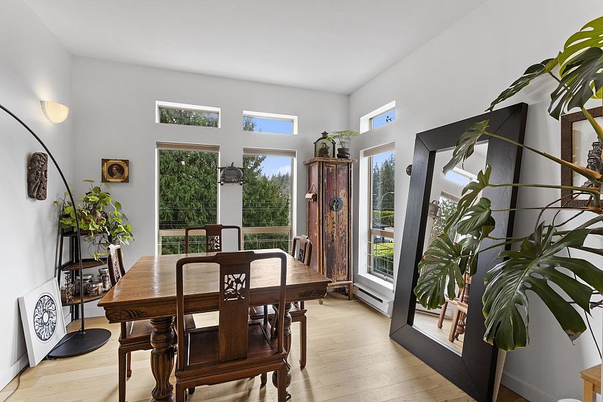 402 4688 W 10th Avenue