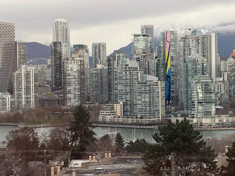 604 2550 Spruce Street