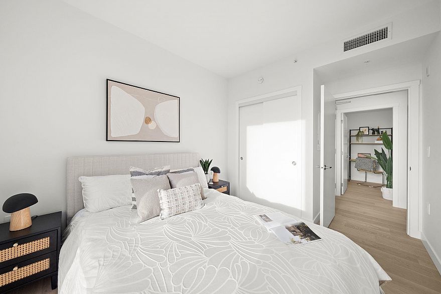 305 5212 Cambie Street