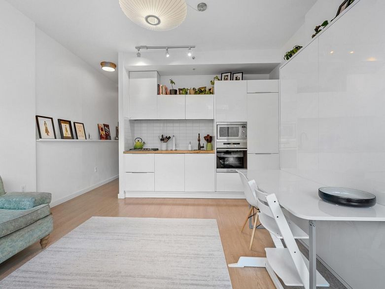 305 123 W 1st Avenue