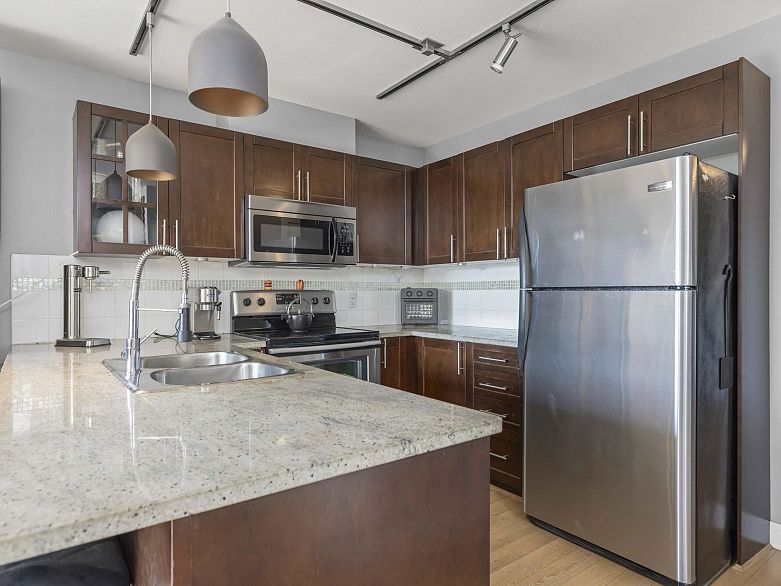 PH20 2150 E Hastings Street