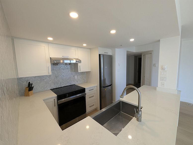 1903 867 Hamilton Street