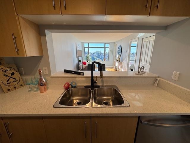 1401 3660 Vanness Avenue