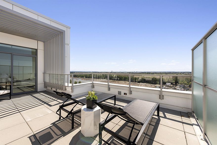 2206 3430 E Kent Avenue South