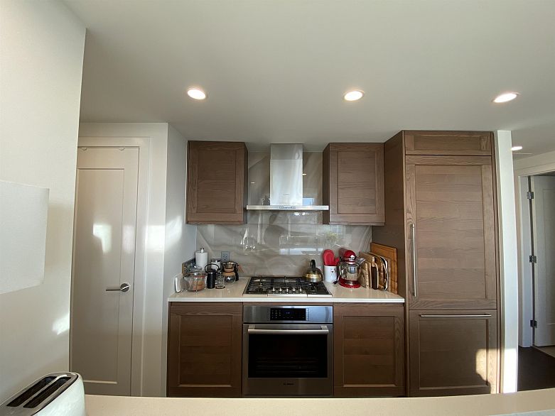 610 5629 Birney Avenue