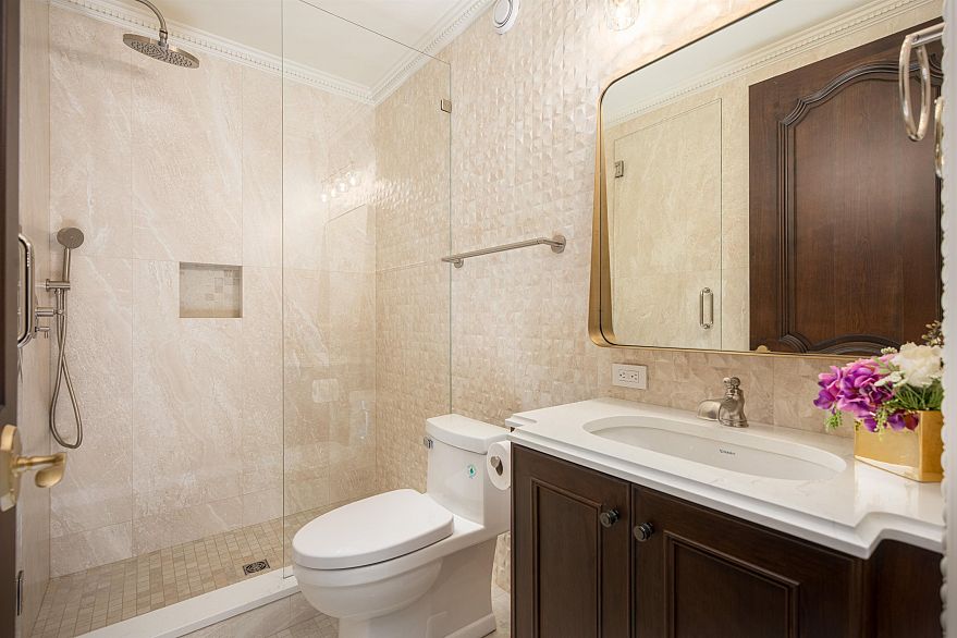 5662 Chancellor Boulevard