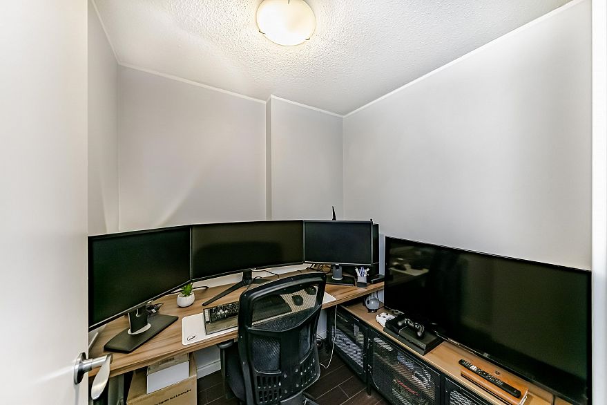 1201 550 Taylor Street