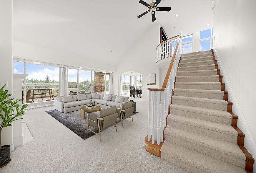 1700 5615 Hampton Place