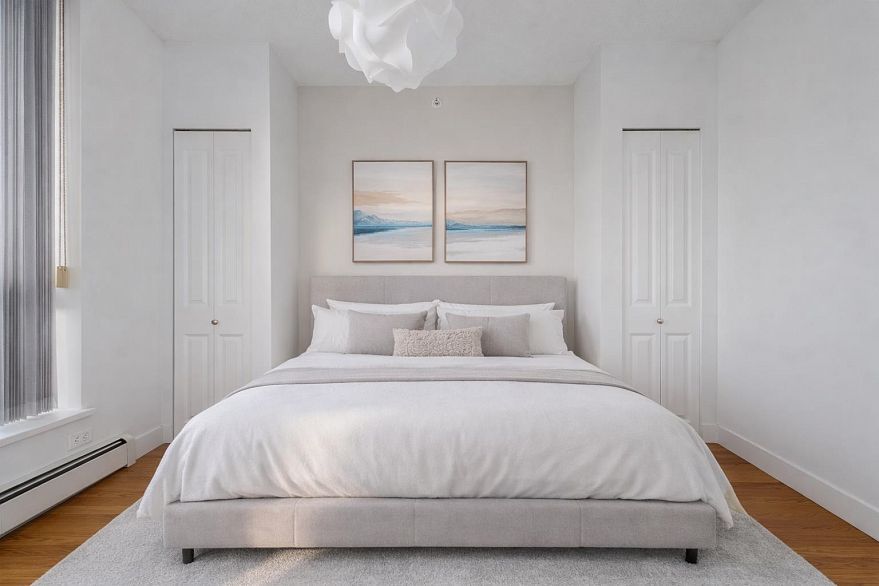 801 1833 Crowe Street