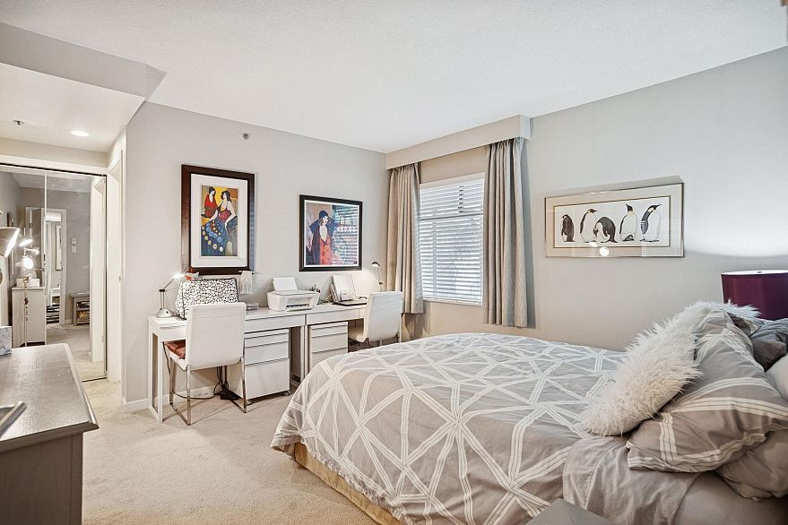 203 1008 Beach Avenue