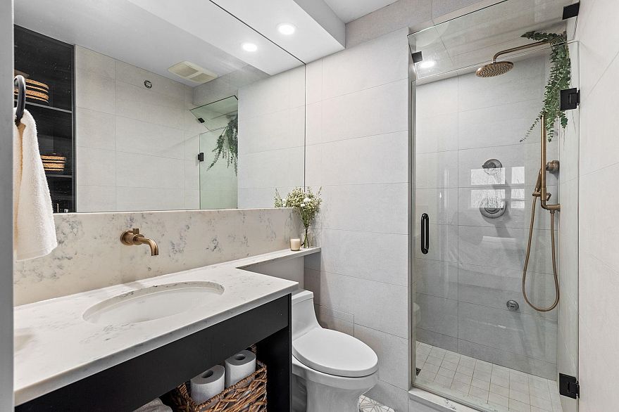 406 2181 W 12th Avenue