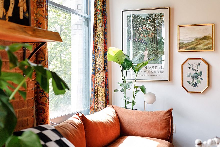 310 55 E Cordova Street