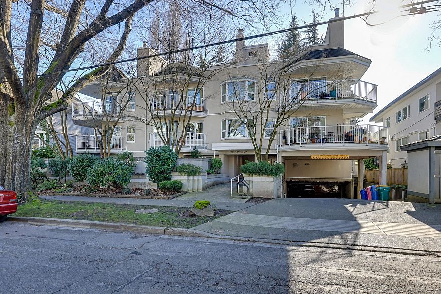 304 2256 W 7th Avenue