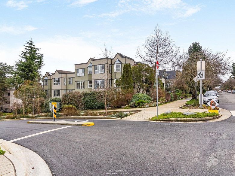 202 507 E 6th Avenue