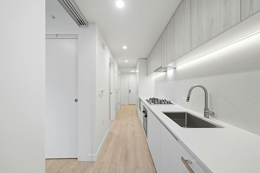 311 2803 W 4th Avenue