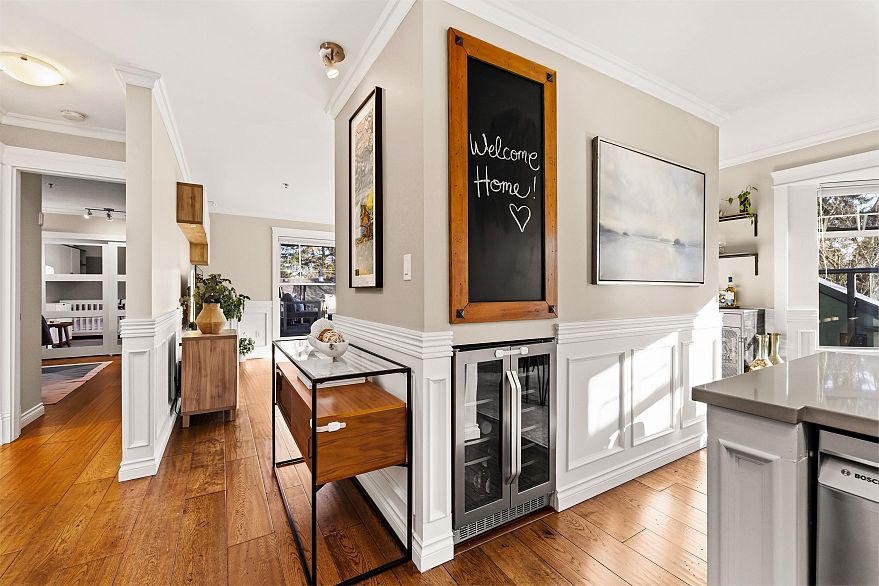 401 1925 W 2nd Avenue