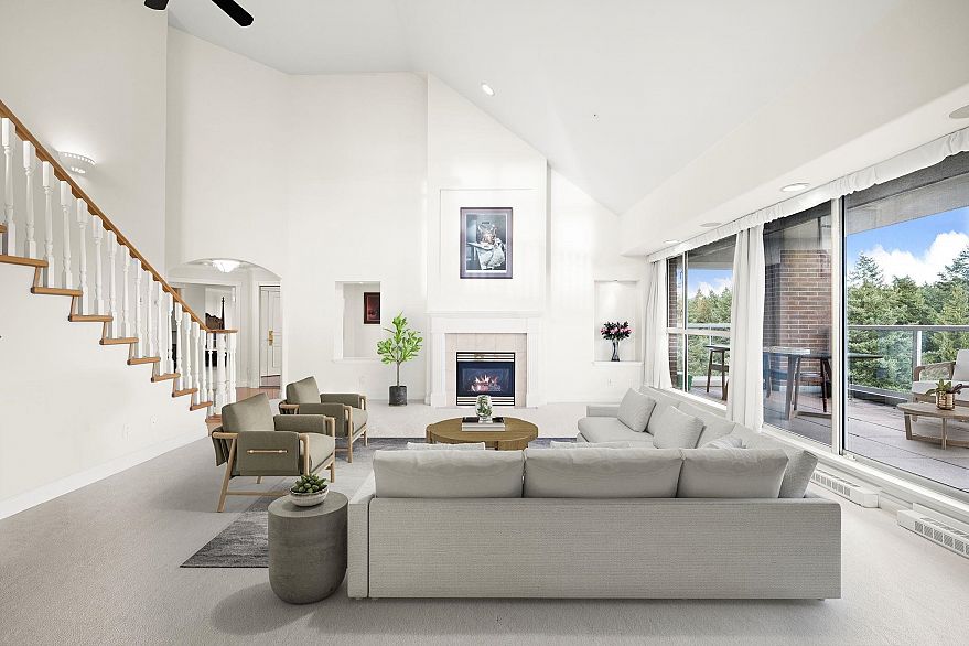 1700 5615 Hampton Place