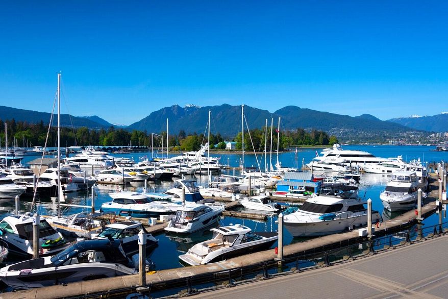 4205 1151 W Georgia Street