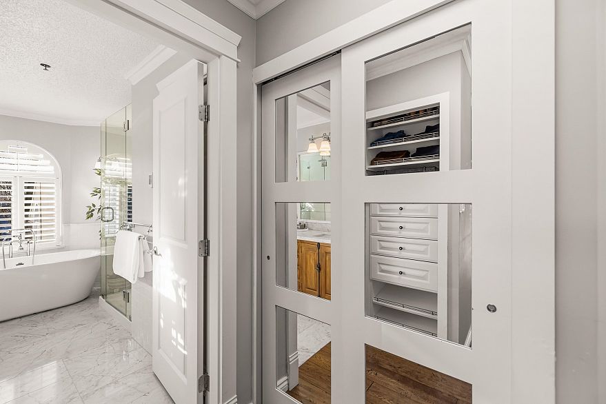 401 1925 W 2nd Avenue