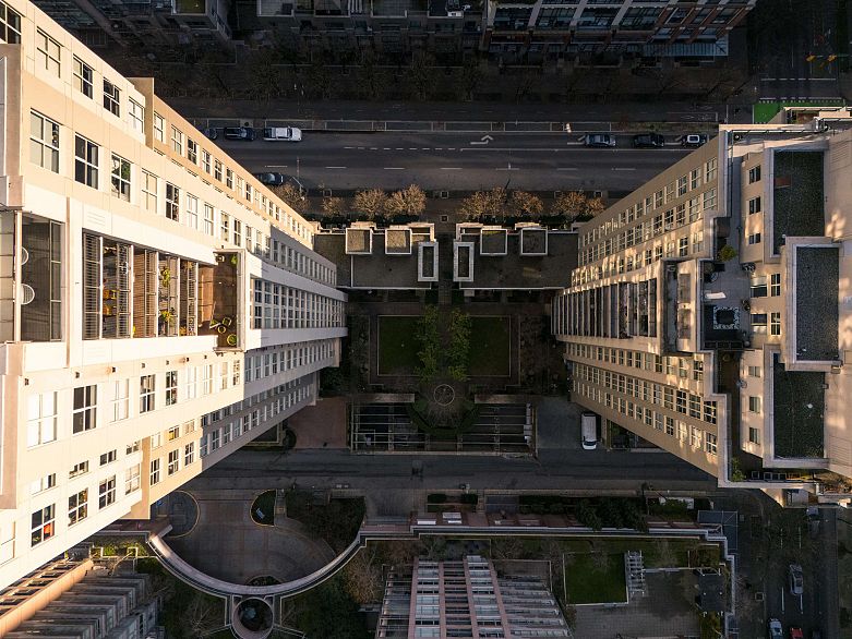 1203 969 Richards Street