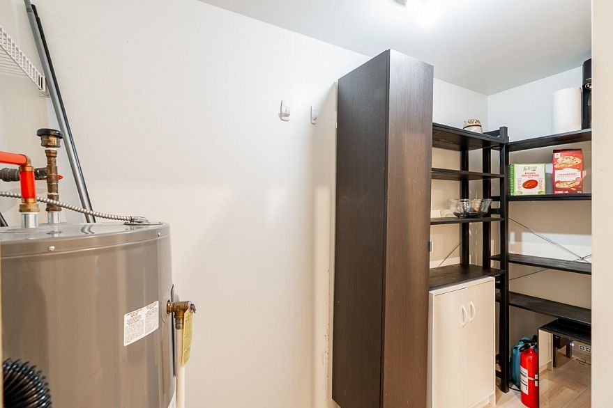 303 1345 Burnaby Street