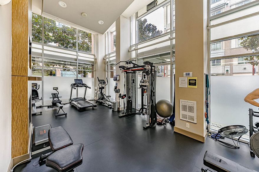 1201 550 Taylor Street