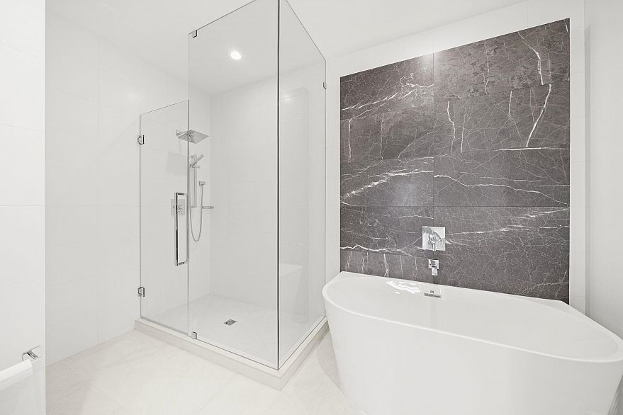 504 6168 East Boulevard