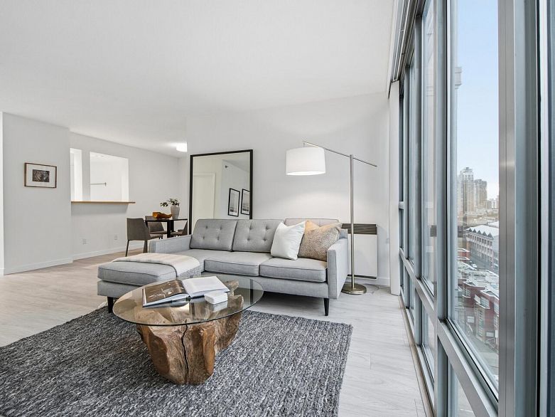 1205 950 Cambie Street