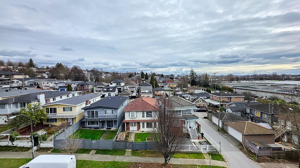 506 8121 Chester Street