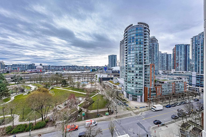 1201 550 Taylor Street