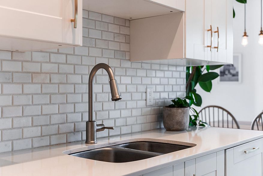 201 1429 William Street